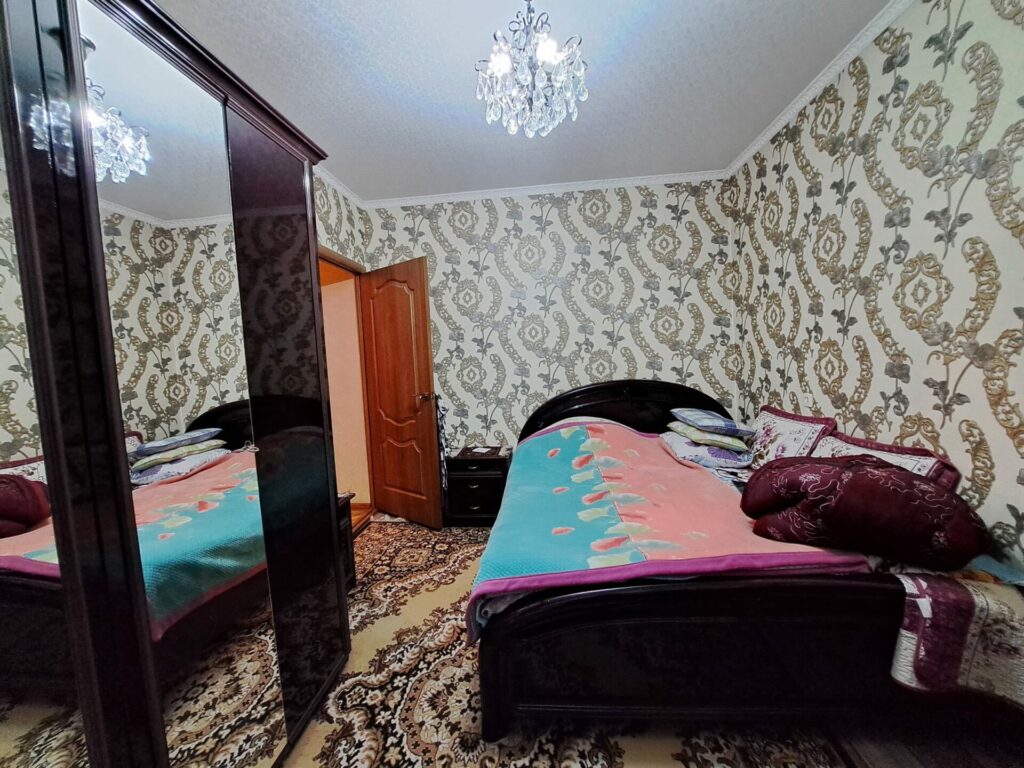 Продаю 3 комн. кварт. мкр.Аламедин1/городок энергетиков, этаж 3/5, площадь 70м2, цена: 88000$