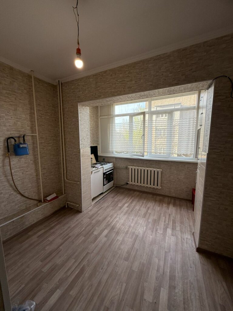 Продаю 1 комн. кварт. мкр. Аламедин 1, этаж 3/9, не угловая, 38м2, цена: 56000$