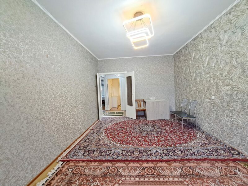 Продаю 2 комн. квартиру мкр. Аламедин 1, этаж 1/5, не угловая, 53м2, в отличном состоянии! Цена: 77500$