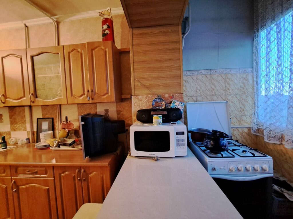 Продаю 3 комн. квартиру мкр. Аламедин1/гор. энергетиков, этаж 3/5, в хорошем состоянии! 67м2, цена: 84000$
