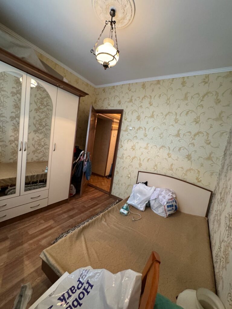 Продаю 3 комн. квартиру мкр. Аламедин1/гор. энергетиков, этаж 3/5, в хорошем состоянии! 67м2, цена: 84000$