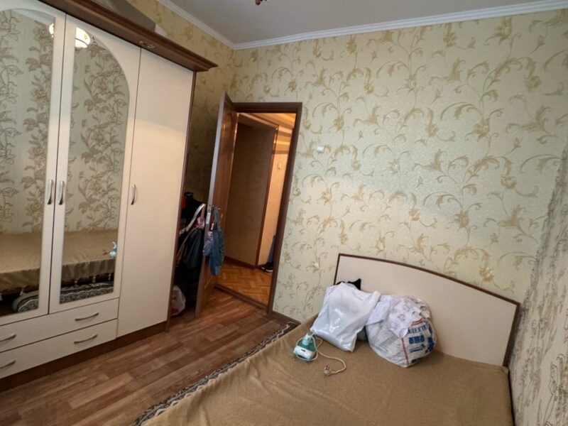 Продаю 3 комн. квартиру мкр. Аламедин1/гор. энергетиков, этаж 3/5, в хорошем состоянии! 67м2, цена: 84000$