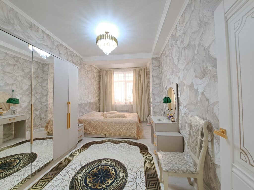 Продаю 3 комн. квартиру в мкр. Аламедин 1, этаж 1/5, не угловая, 80м2, ТЕХПАСПОРТ ЕСТЬ! Свежий ремонт! Цена: 129000$