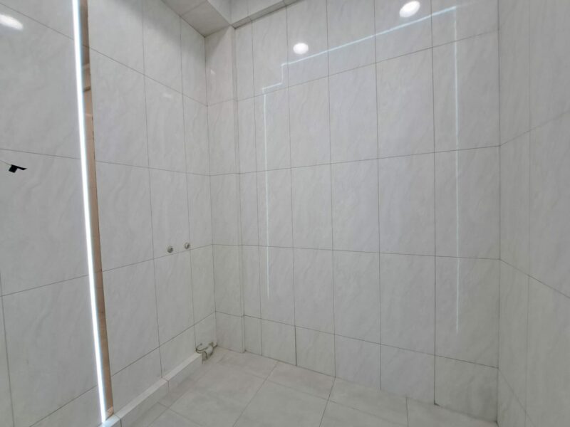 Продаю 3 комнатную квартиру в мкр. Аламедин1, этаж 1/5, не угловая, 80м2, СВЕЖИЙ ЕВРОРЕМОНТ, цена: 127000$