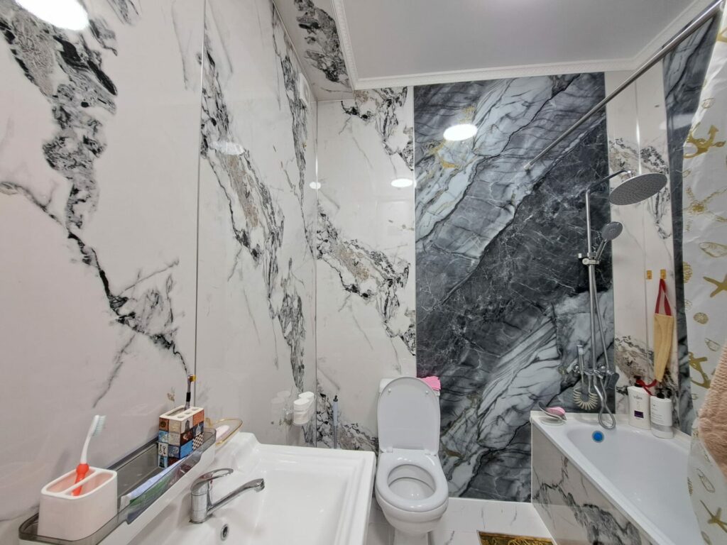 Продаю 3 комн. квартиру в мкр. Аламедин 1, этаж 1/5, не угловая, 80м2, ТЕХПАСПОРТ ЕСТЬ! Свежий ремонт! Цена: 129000$