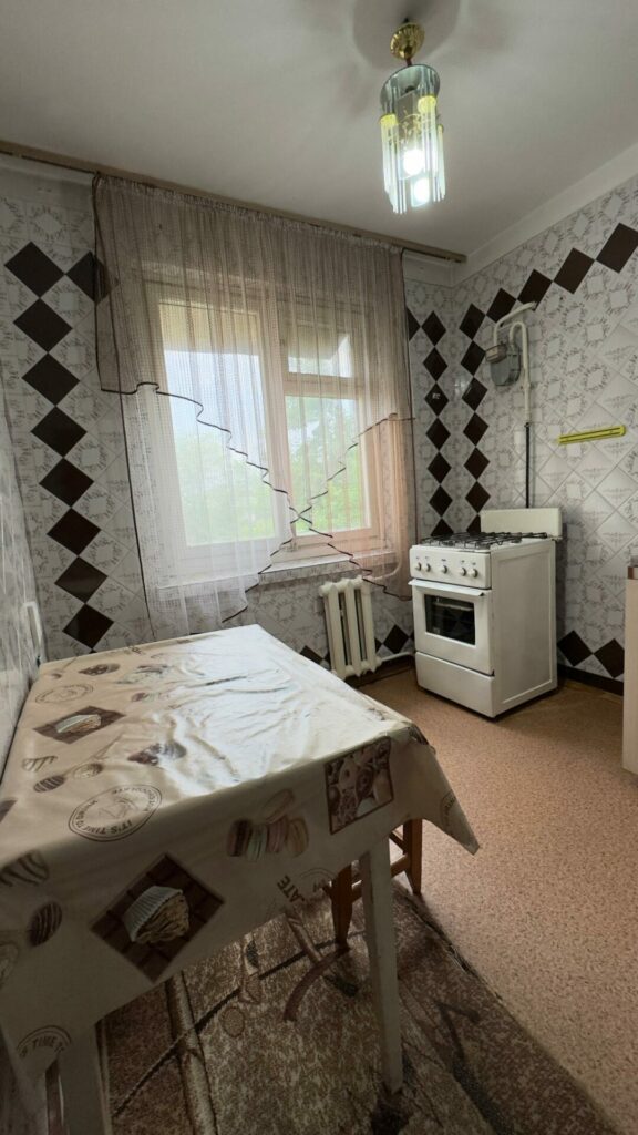 Продаю 1 комн. квартиру, Кольбаева, рядом с мкр. Аламедин 1, ТААТАН, этаж 3/4, 33м2+лоджия, цена: 51500$
