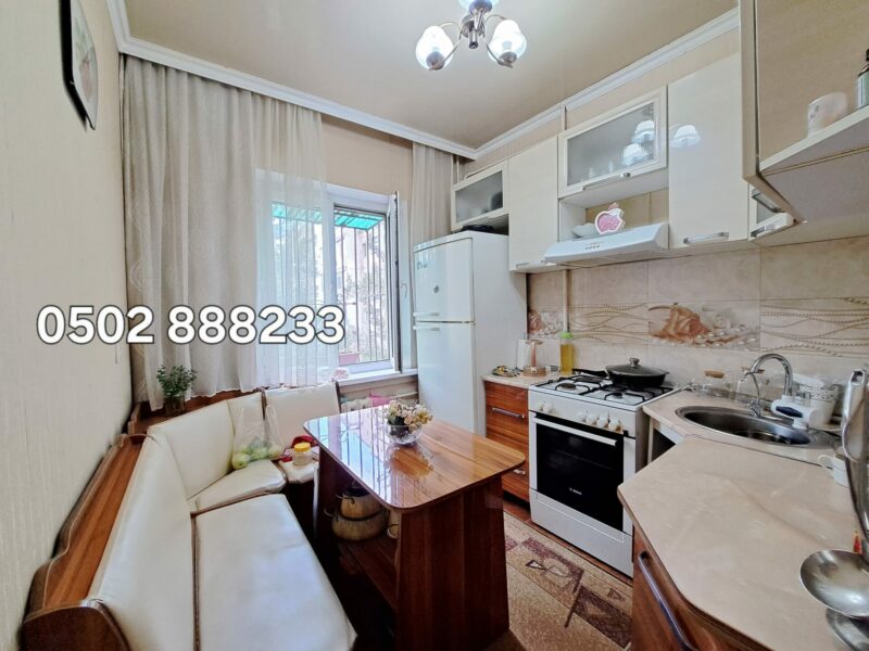 Продаю4 комн. квартиру в мкр. Аламедин 1, этаж 2/5, не угловая, 80м2, в отличном состоянии, цена: 114000$