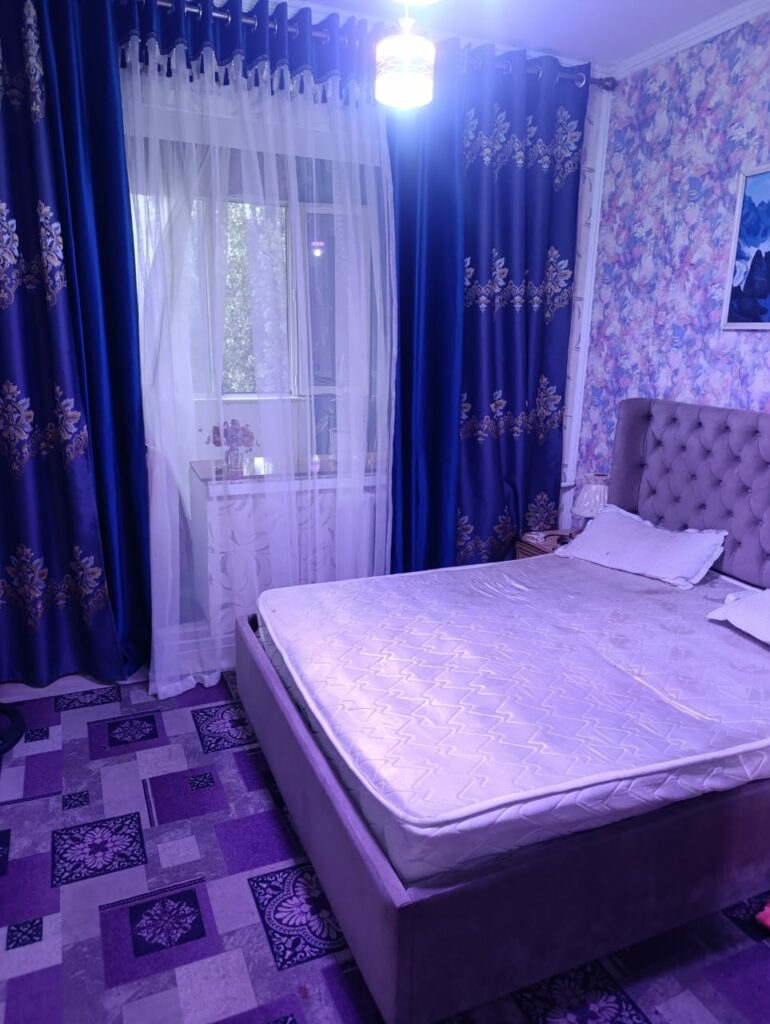 Продаю 3 комн. квартиру, ТЦ ТААТАН, этаж 5/5, не угловая, с ремонтом, серия 105, площадь 69м2,цена; 77000$