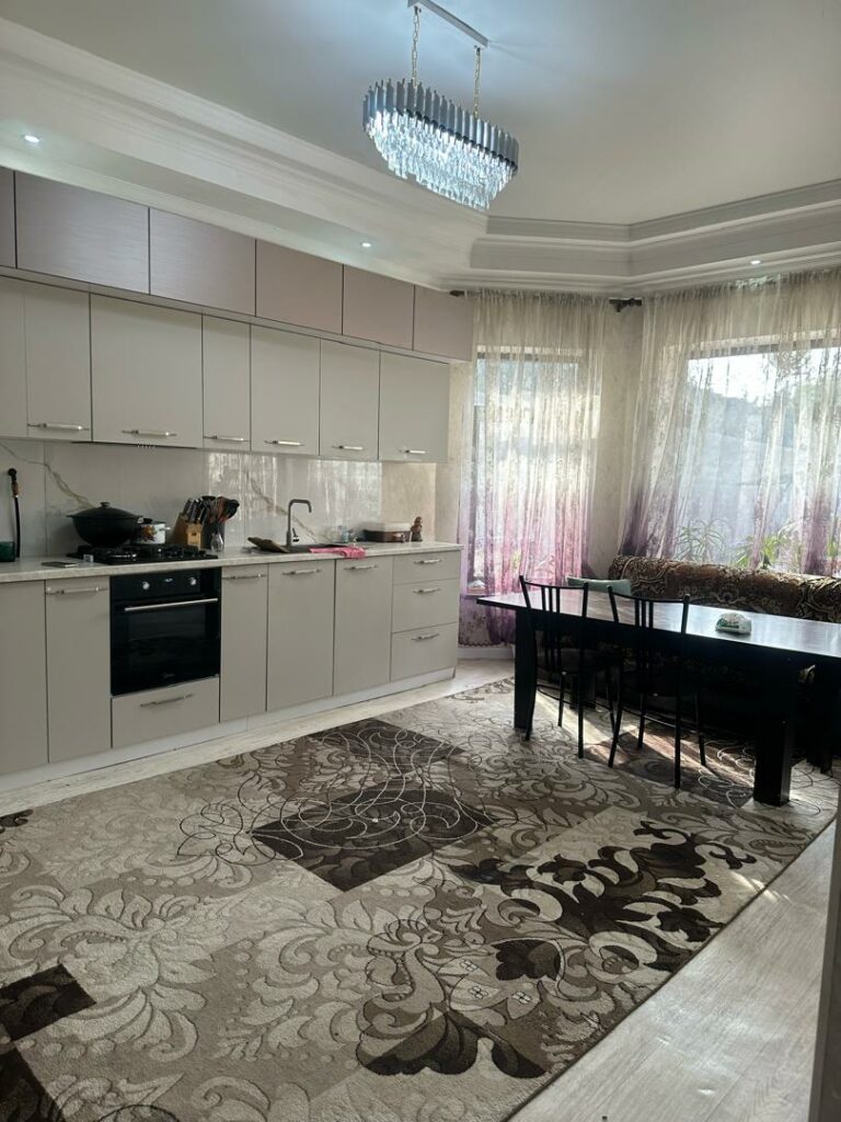 Продаю дом! Лебединовка, рядом с мкр. Аламедин 1, 11 соток, 190м2, 6 комнат, КРАСНАЯ КНИГА, Кирпичный, Цена; 315000$