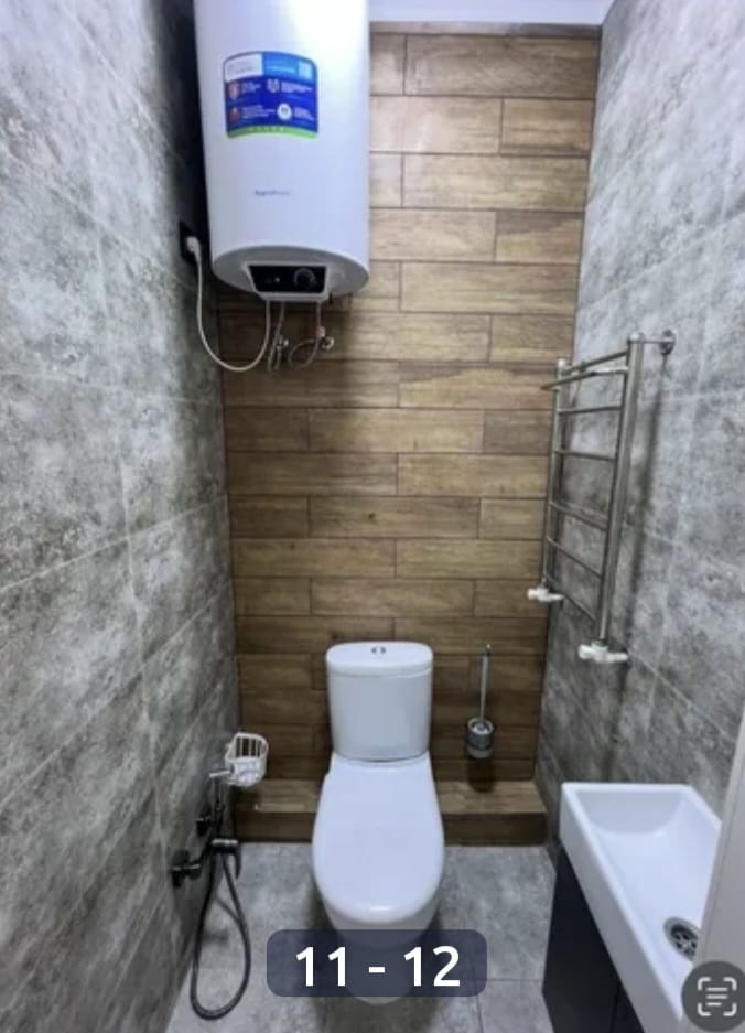 Продаю 3 комнатную элитку, мкр. Аламедин 1, этаж 4/6, не угловая, 75м2, Красная книга, ДДУ, Центральное отопление, цена: 110000$