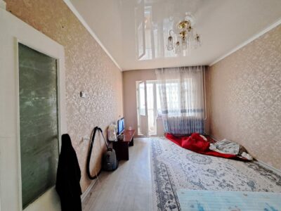 Продаю 1 комнатную квартиру, мкр Аламедин 1/гор.строителей, этаж 3/9, не угловая, 44м2, серия 106, цена: 61000$