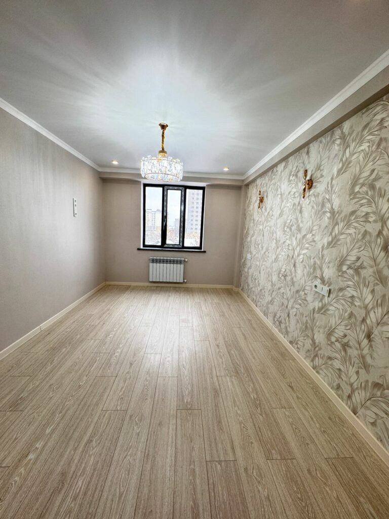 Продаю 3 комнатную квартиру, мкр. Аламедин 1, этаж 4/6, не угловая, 78м2, СВЕЖИЙ РЕМОНТ, Цена: 115000$