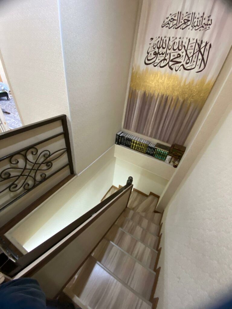 Продаю 5 комнатную квартиру! Мкр. Аламедин 1, этаж 8и9 пентхаус, 142м2, цена: 1440$м2, полностью укомплектована! Цена: 205000$