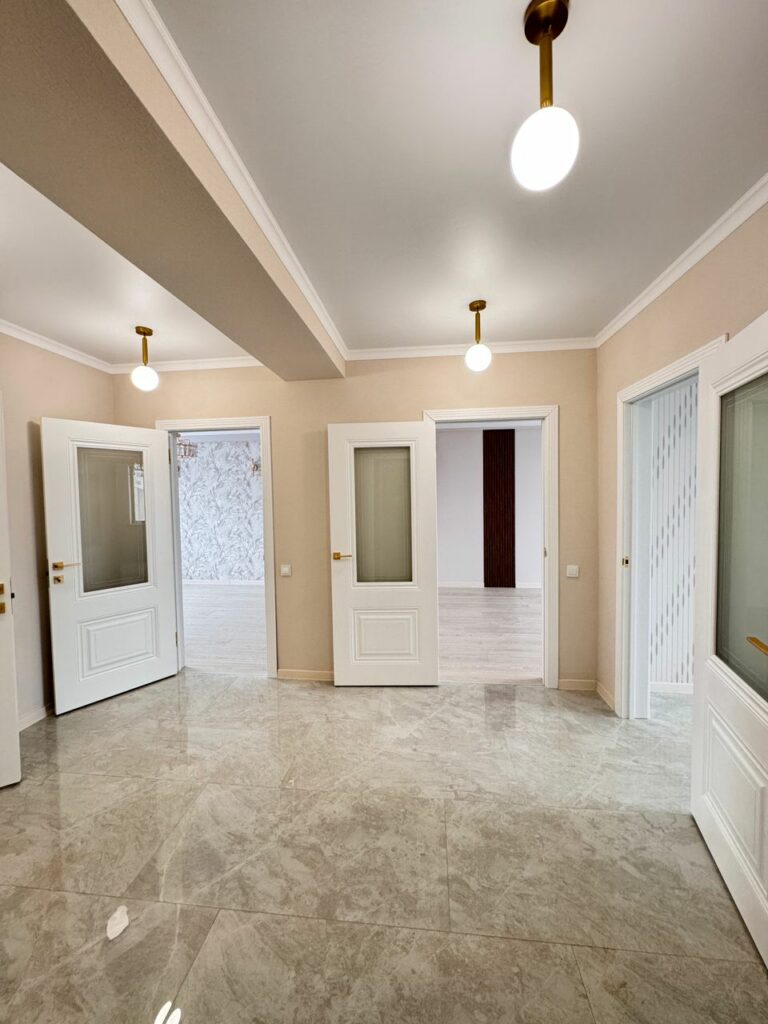 Продаю 3 комнатную квартиру, мкр. Аламедин 1, этаж 4/6, не угловая, 78м2, СВЕЖИЙ РЕМОНТ, Цена: 115000$