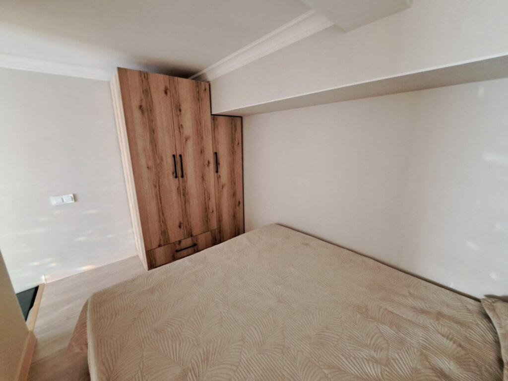 Продаю 1 комнатную квартиру мкр, Аламедин 1, этаж 5/9, не угловая, 29м2, полностью укомплектована, цена: 46000$