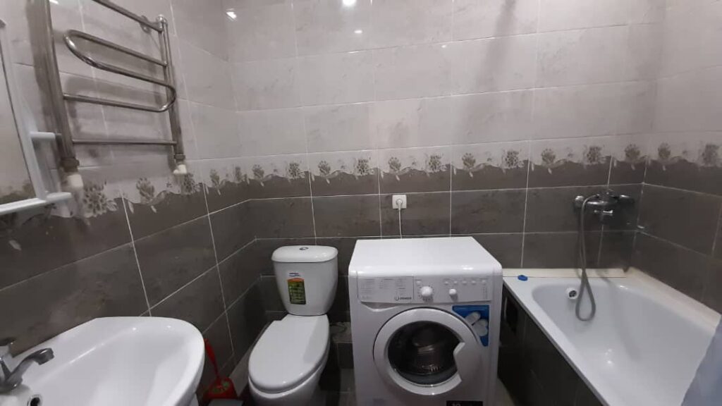 Продаю 1 комнатную квартиру мкр, Аламедин 1, этаж 5/9, не угловая, 29м2, полностью укомплектована, цена: 46000$