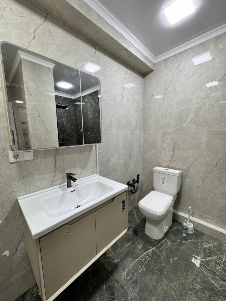 Продаю 3 комнатную квартиру, мкр. Аламедин 1, этаж 4/6, не угловая, 78м2, СВЕЖИЙ РЕМОНТ, Цена: 115000$