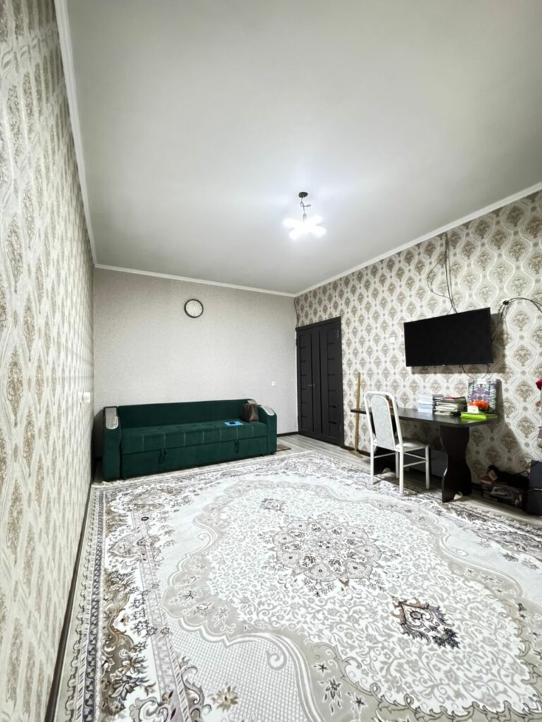 Продаю 3 комн.квартиру мкр. Аламедин 1, этаж 3/5, серия 105, с ремонтом, цена: 104000$