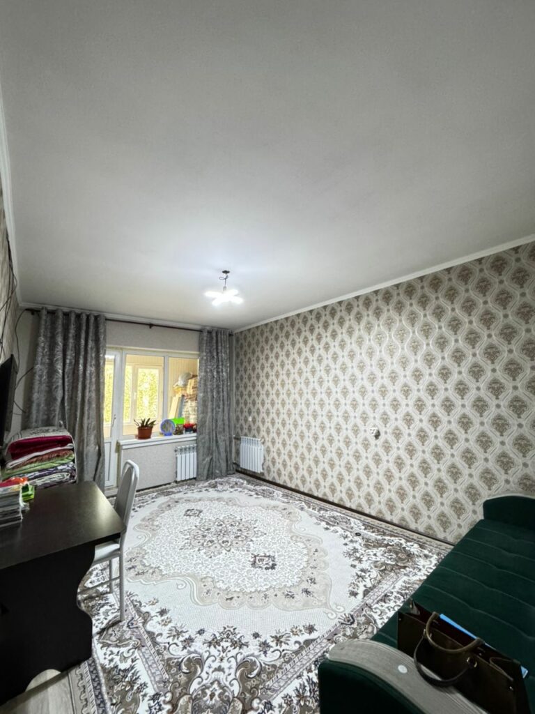 Продаю 3 комн.квартиру мкр. Аламедин 1, этаж 3/5, серия 105, с ремонтом, цена: 104000$