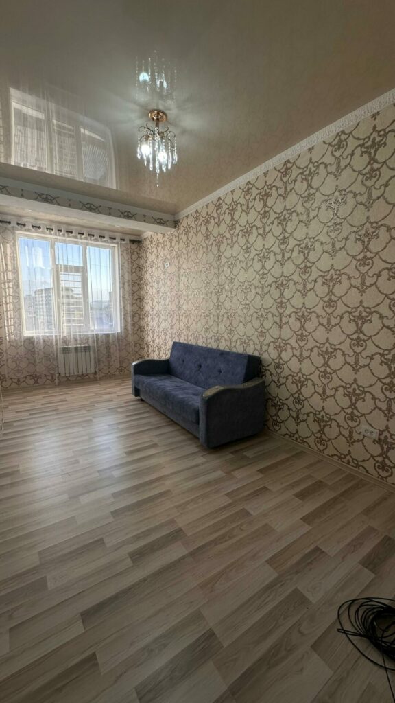 Продаю 1 комнатную квартиру, мкр. Аламедин 1, этаж 6/11, не угловая, 38м2, с ремонтом, цена: 66500$