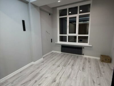 Продаю 1 комн. квартиру, мкр. Аламедин1, Салиева-Ауэзова, Этаж8/10, не угловая, 44м2, Качественный ремонт,цена: 70000$