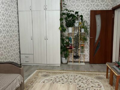 Продаю 1 комнатную квартиру, мкр. Аламедин 1, этаж 4/9, с ремонтом, 38м2, цена: 60000$ окончательно.