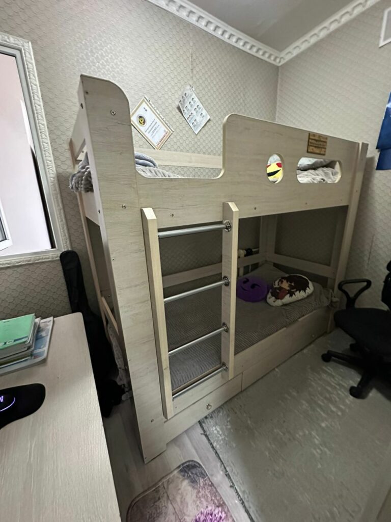 Продаю 1 комн. квартиру, ТЦ ТААТАН, этаж 5/5, хорошая крыша, 42м2, цена: 52500$