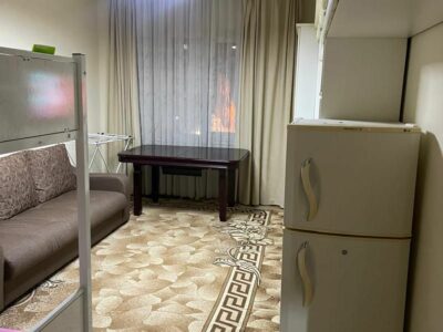 Продаю 2 комн. квартиру, мкр, Аламедин 1, этаж4/5, не угловая, серия 105, цена: 73000$ окончательно.