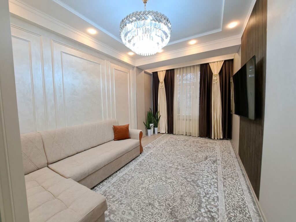 Продаю 3 комн. квартиру, мкр, Аламедин 1, этаж 1/5, не угловая, 80м2, Свежий ремонт, техпаспорт есть! Цена: 155000$