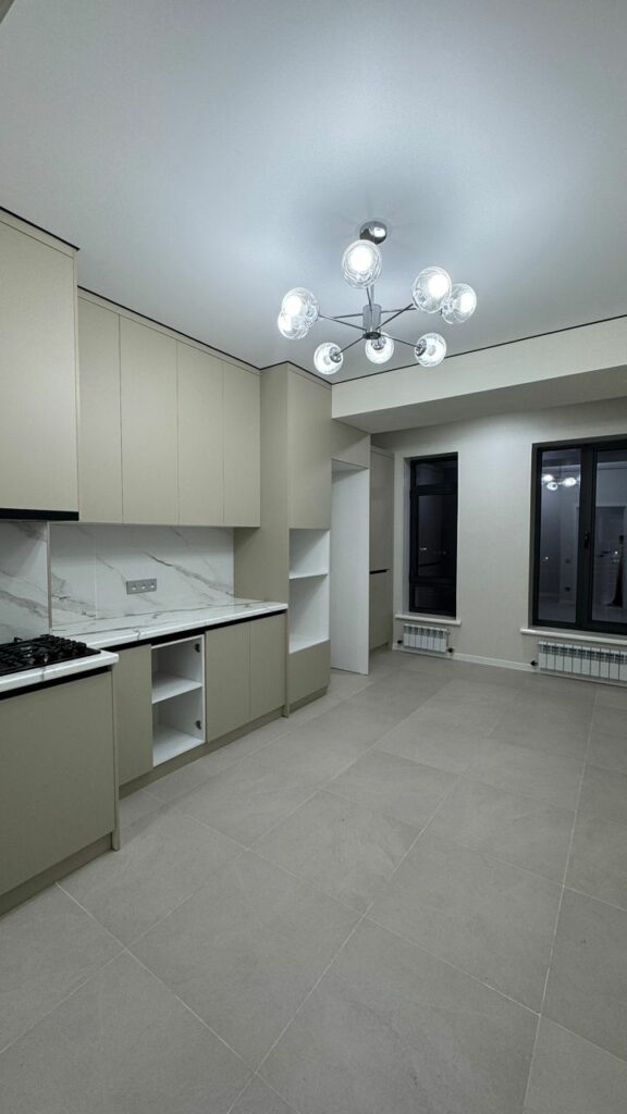 Продаю 3 комн. кварт, мкр. Аламедин 1, 90м2, этаж 6/9, ВИП городок "Мичуринский квартал", Свежий ремонт, новая мебель, цена: 145000$