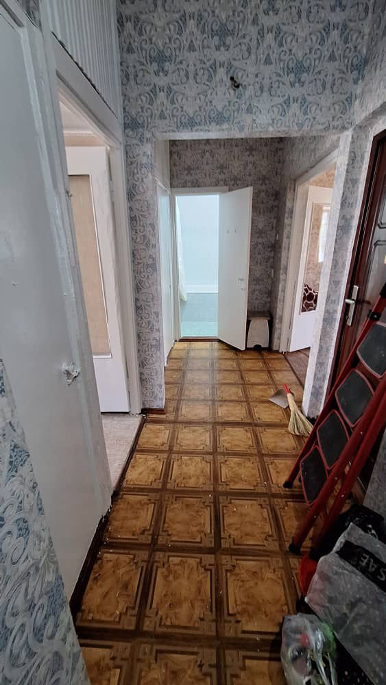 Продаю 2 комн. квартиру, мкр. Аламедин 1, этаж4/5, не угловая, 49м2 + балкон, серия 105, цена: 79500$