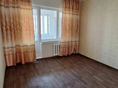 Продаю 2 комн. квартиру, мкр. Аламедин 1, этаж4/5, не угловая, 49м2 + балкон, серия 105, цена: 79500$