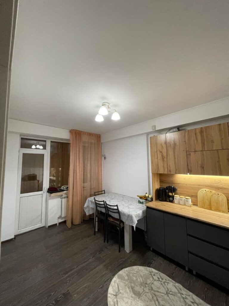 Продаю 1 комн. квартиру, Чуй/Ауэзова, мкр. Учкун, этаж 6/9, не угловая, 32м2, с ремонтом, вся техника в подарок! Цена: 56500$