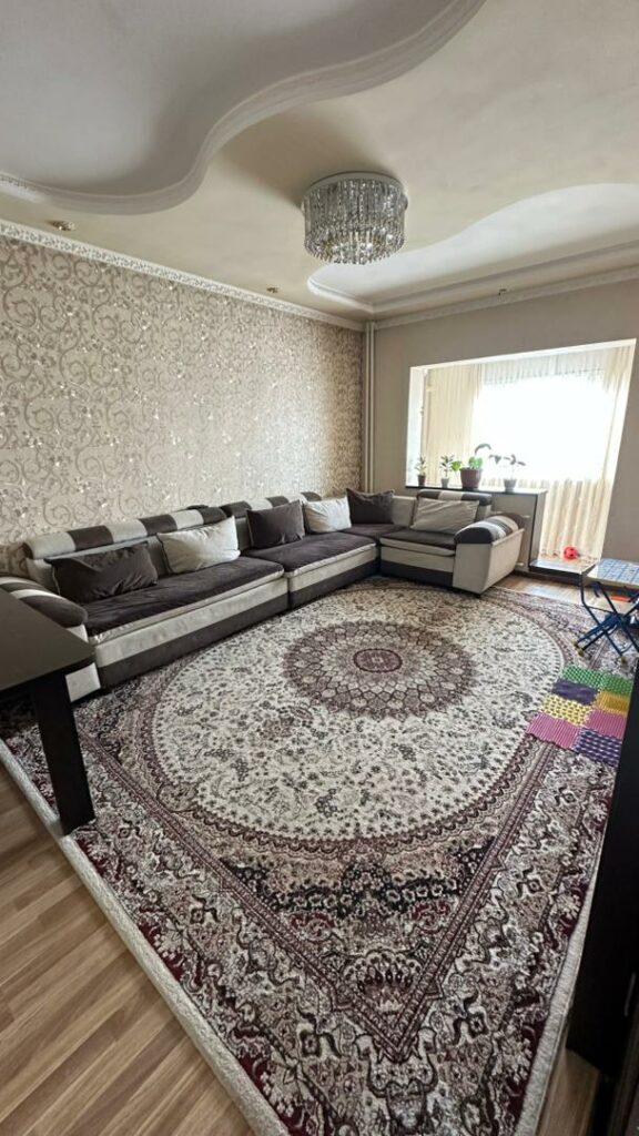 Продаю 3 комн. квартиру+сушилка, мкр. Аламедин 1,Этаж 4/9, площадь 82м2, цена: 115000$