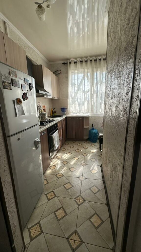 Продаю 3 комн. квартиру+сушилка, мкр. Аламедин 1,Этаж 4/9, площадь 82м2, цена: 115000$