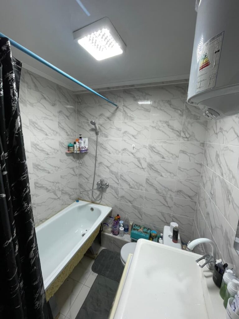 Продаю 1 комн. квартиру, Чуй/Ауэзова, мкр. Учкун, этаж 6/9, не угловая, 32м2, с ремонтом, вся техника в подарок! Цена: 56500$