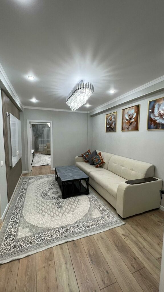 Продаю 2 комнатную квартиру, мкр. Аламедин 1, этаж 7/10, не угловая, 66м2, СВЕЖИЙ РЕМОНТ! ТЕХПАСПОРТ ЕСТЬ! Цена: 95000$