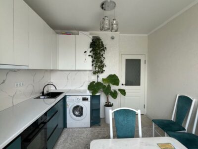 Продаю 1 комн. квартиру мкр. Аламедин1, начало. Этаж 7/8, площадь 38м2, цена: 68000$