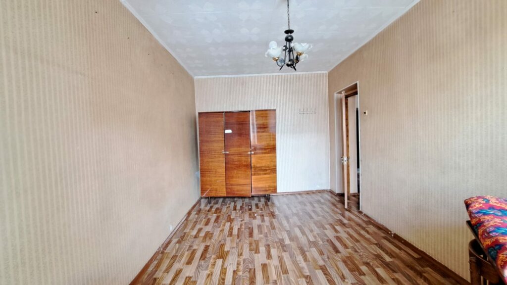 Продаю 1 комн. кварт. мкр.Аламедин 1/городок энергетиков, этаж 4/5, площадь 33м2+балкон, цена: 45000$