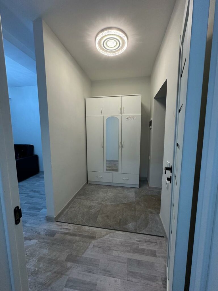 Продаю 1 комнатную квартиру, мкр. Аламедин /гор. энергетиков, 2 этаж , 32м2, всё центральное, ТЕХПАСПОРТ ЕСТЬ! Цена: 59500$