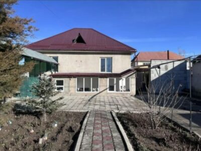 Продаю Кирпичный Дом, Чуй-Ауэзова, мкр. Учкун, Участок 3,2 сотки, КРАСНАЯ КНИГА, Дом 150м2, 5 комнат + кухня, с ремонтом, цена: 158000$