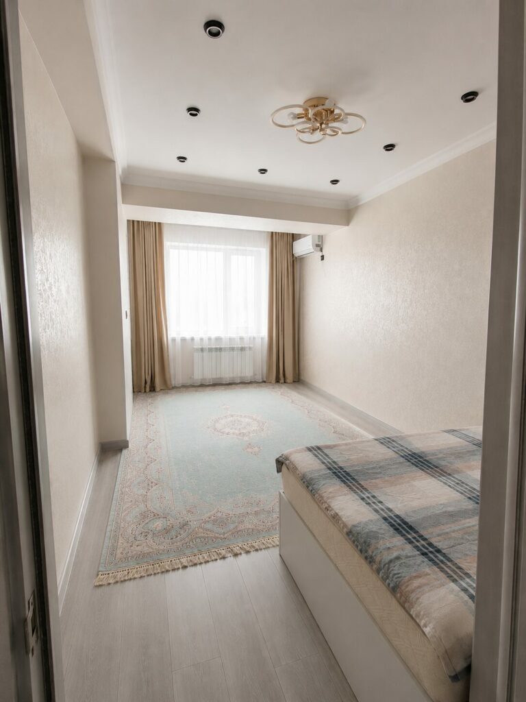 Продаю 1 комн. квартиру, Салиева/Чкалова, 43м2, с ремонтом, этаж10/10, Красная книга. ДДУ, цена: 64000$