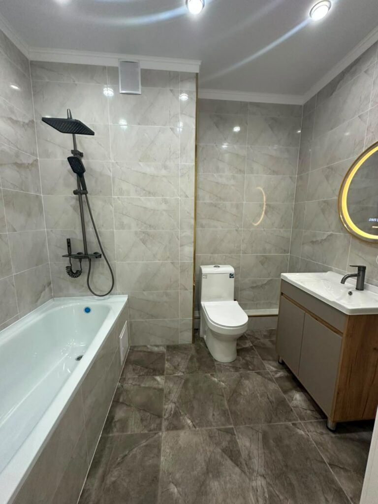 Продаю 3 комн. квартиру, Мичурина 128, рядом с мкр. Аламедин 1, этаж 1/9, 70м2, ТЕХПАСПОРТ ЕСТЬ, Красная книга, цена: 110 000$