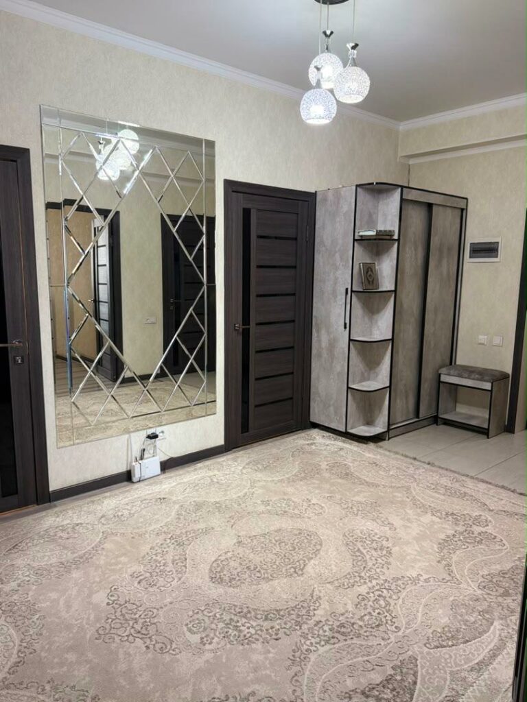 Продаю 3 комн. элитку, ТЭЦ, этаж 410, Свежий ремонт, 110м2, Техпаспорт есть, Цена; 205000$