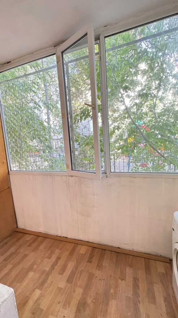 Продаю 2 комн. кварт, мкр. Аламедин1. этаж 1/5, не угловая, цена: 79000$