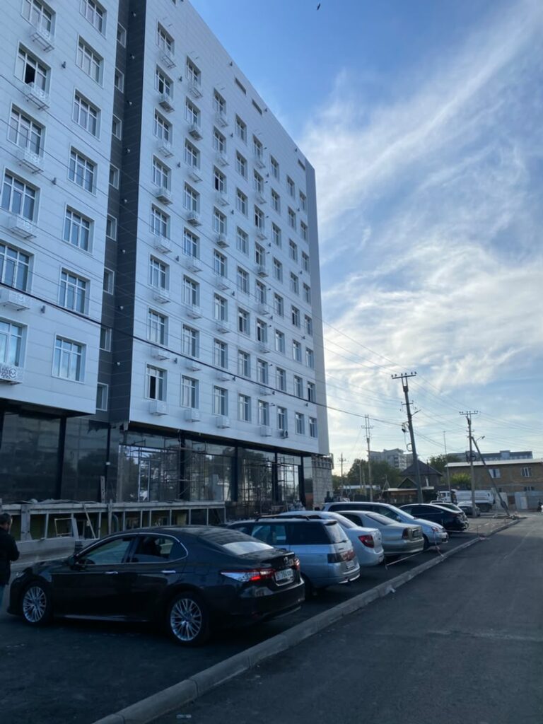 Продаю 5 комнатную квартиру! ПСО, мкр. Аламедин 1, Площадь 203м2, этаж 2/9, Красная книга, ДДУ через госрегистр.